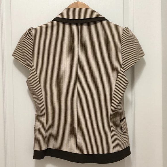 BCBGMaxAzria Short Sleeve Double Lapel Blazer - Size XS - Picture 2 of 8